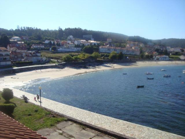 Hotel Corcubion Playa De Quenxe Værelse billede